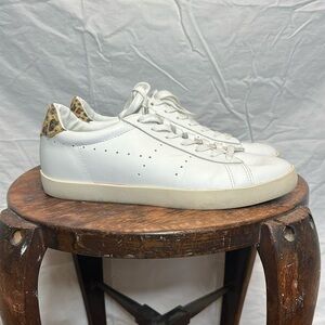 Gola Womens Classic Nova Leather Sneaker Size US10M EU41